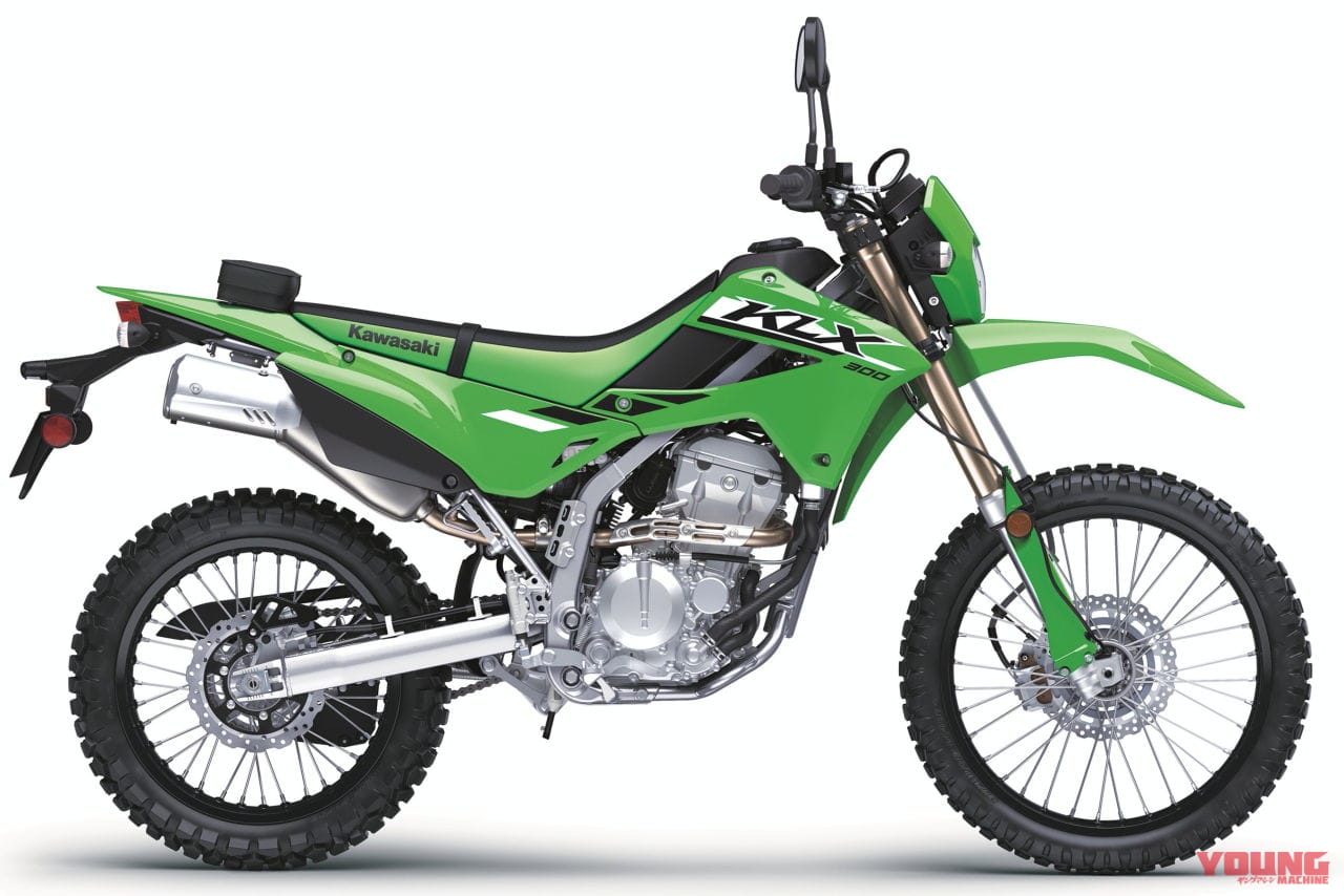 |カワサキ「KLX300/SM」2025年モデル登場! パワフルな水冷292cc単気筒の“闘う4スト”に新色【北米】