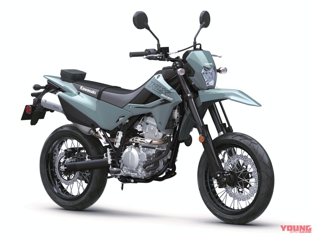 写真] 25KLX300F_242GY1DLS3CG_A_1.high_ │ カワサキ「KLX300/SM」2025年モデル登場！  パワフルな水冷292cc単気筒の“闘う4スト”に新色【北米】│WEBヤングマシン｜新車バイクニュース