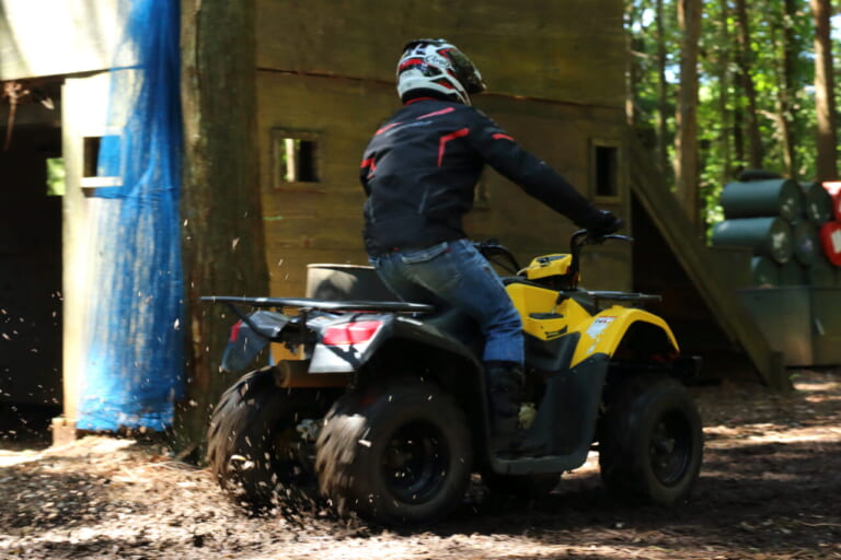 キムコ|4輪バギー|ATV|MXU150X|【日本で爆売れ中】コイツはヒャッハーな乗り物だぜ!! キムコの4輪バギー「MXU 150X」で泥まみれになってきた