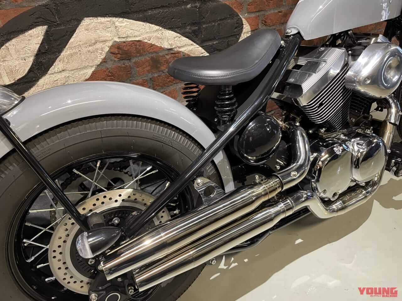 |250ccの空冷Vツイン、リヤサスを獲得だッ!! サンダーモーターサイクルズ「ソフテイルサンダー250」発売