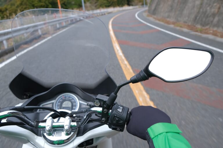 [道路が奏でる!?ご当地ソング] 観光地の“メロディーロード”ってバイクでも鳴るの?