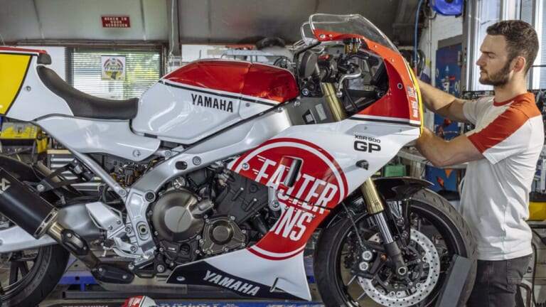 おっさんホイホイで何が悪い? ヤマハXSR900 GPに思う「バイク界の盛り上げは若者とベテランの両取りが必要」……〈多事走論〉from Nom