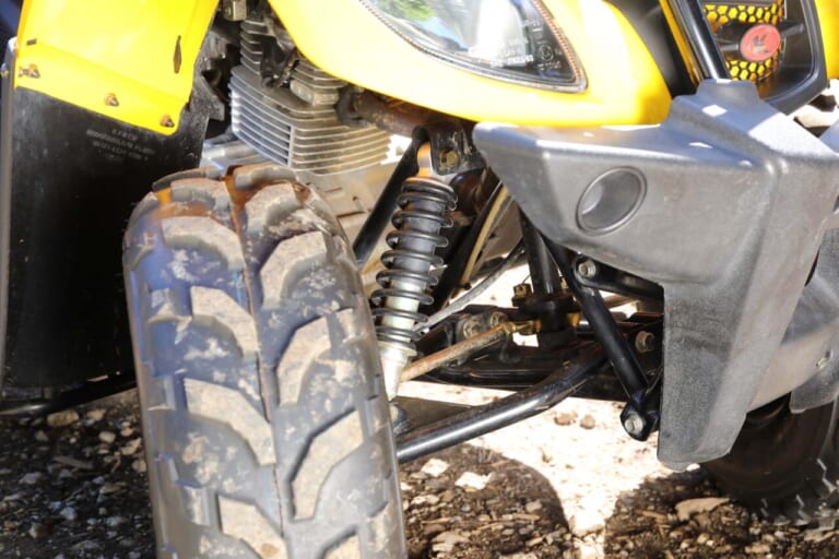 キムコ|4輪バギー|ATV|MXU150X|【日本で爆売れ中】コイツはヒャッハーな乗り物だぜ!! キムコの4輪バギー「MXU 150X」で泥まみれになってきた