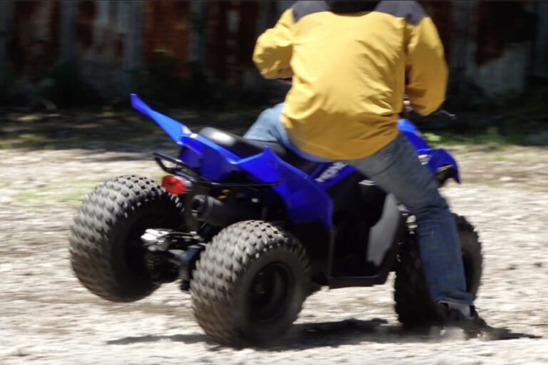 キムコ|4輪バギー|ATV|MXU150X|【日本で爆売れ中】コイツはヒャッハーな乗り物だぜ!! キムコの4輪バギー「MXU 150X」で泥まみれになってきた