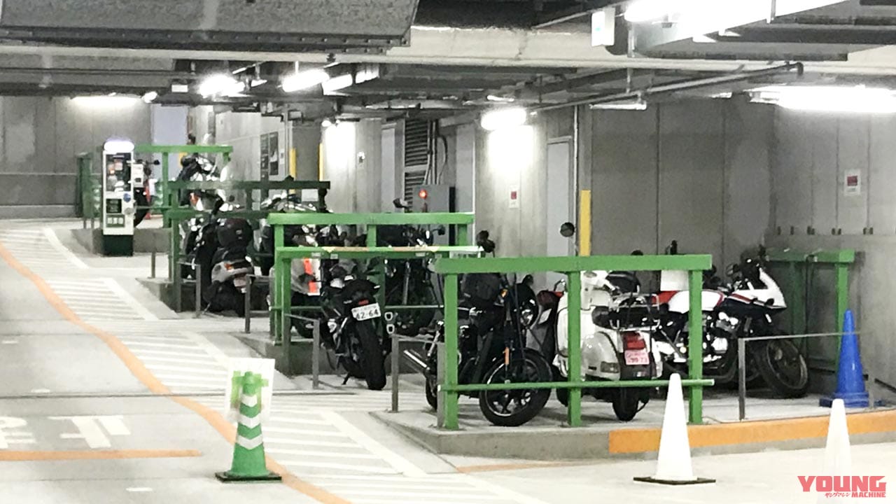 渋谷ヒカリエのバイク駐車場