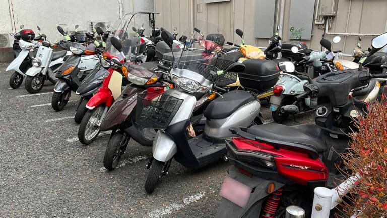 [バイク駐車問題] 排ガス規制対策による新たな駐車問題＝“新基準原付”の駐車場所はどうなる?