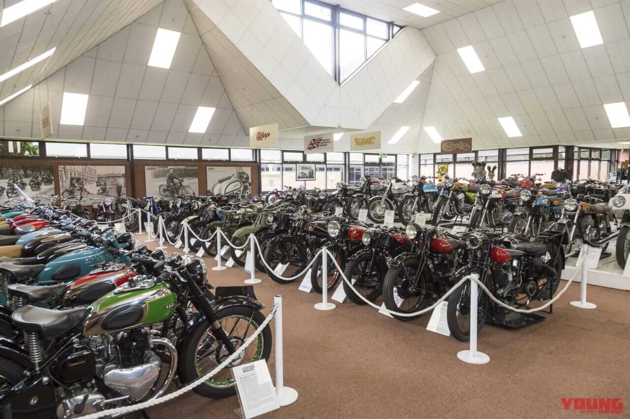 |【マン島TT 出張便り】世界に先駆けてバイクを進化させてきたイギリスの歴史がずらりと並ぶ博物館を見よ!