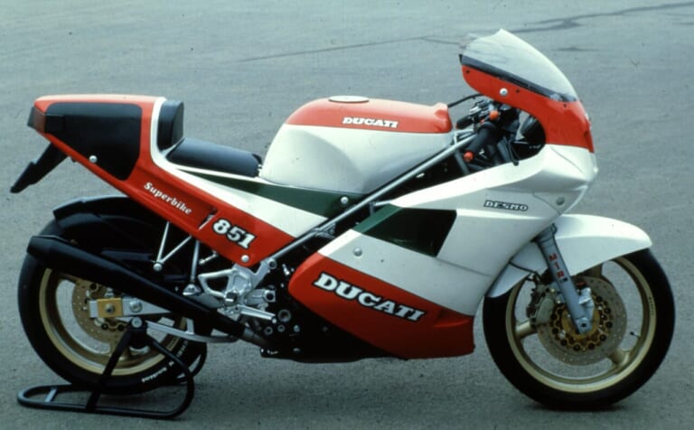 ドゥカティ　1988年　851 Superbike　RACING