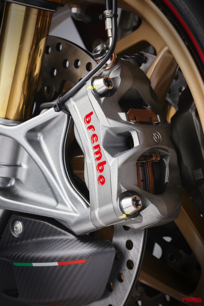 |【限定500台】デザインがヤベェ! MVアグスタが「スーパーヴェローチェ1000セリエオロ」を正式発表