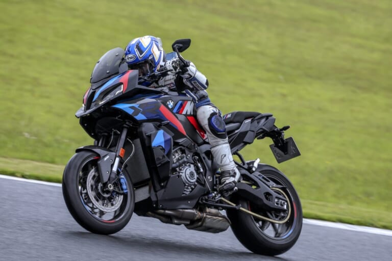 BMW第3の”Mは”クロスオーバー界の最強モデルM1000XRだ!!