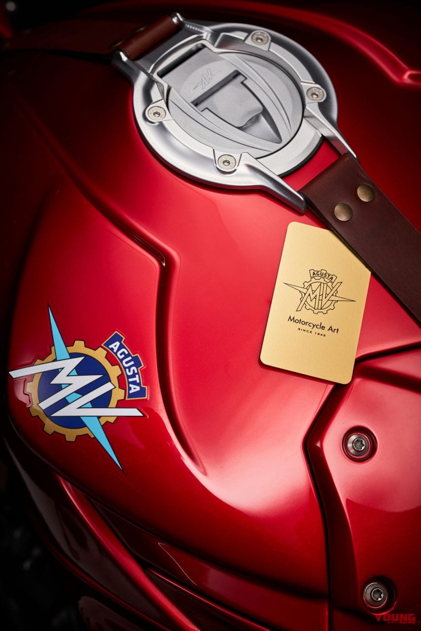 |【限定500台】デザインがヤベェ! MVアグスタが「スーパーヴェローチェ1000セリエオロ」を正式発表