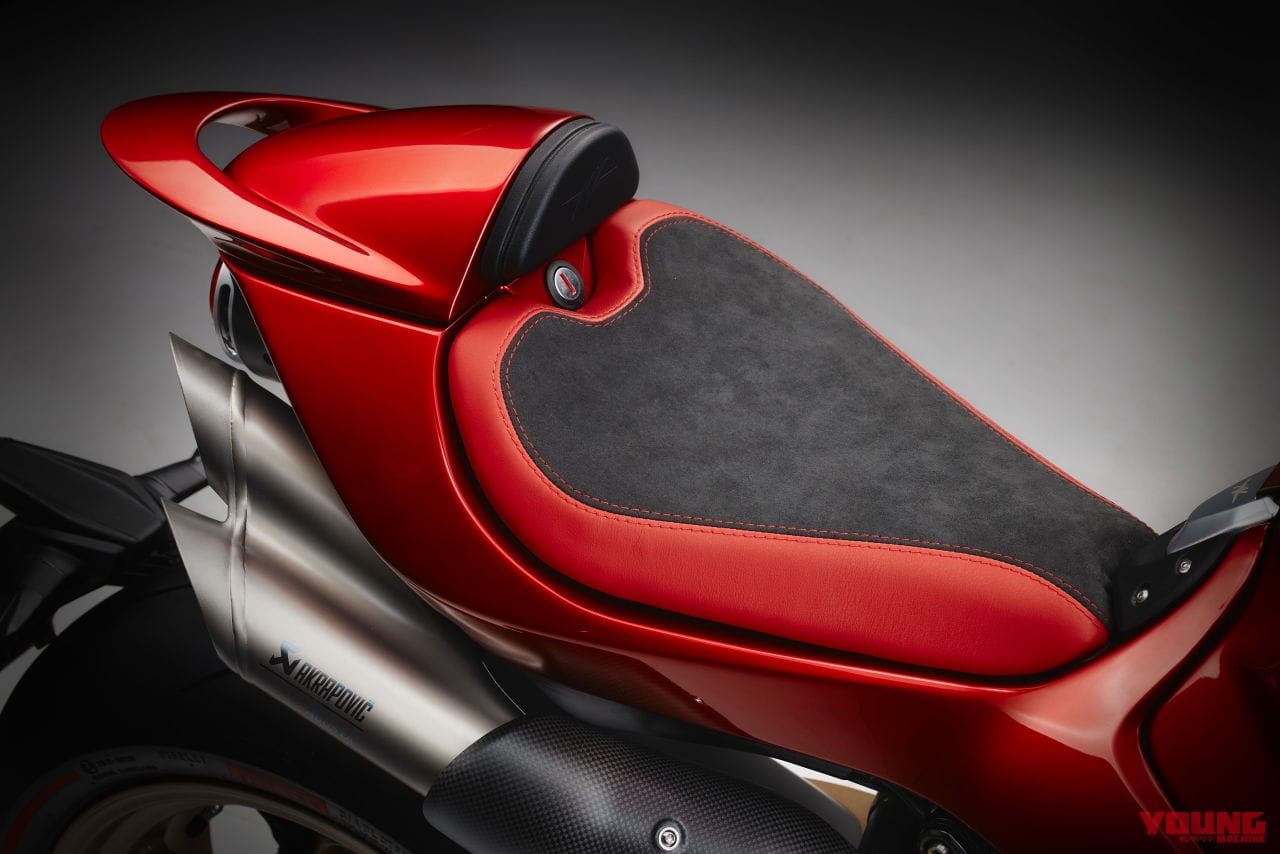 |【限定500台】デザインがヤベェ! MVアグスタが「スーパーヴェローチェ1000セリエオロ」を正式発表