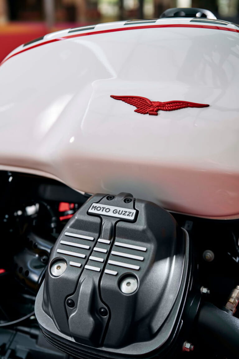 モトグッツィ|V7ストーン テン|モトグッツィ「V7ストーン」に専用カラー、アロー製マフラーなど特別装備の仕様が登場