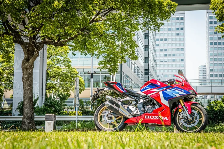 HONDA CBR250RR