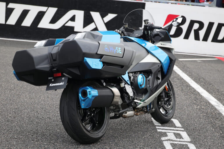 カワサキ|水素エンジンモーターサイクル|鈴鹿8耐|【量産2輪メーカー世界初!!】 カワサキの水素バイクが鈴鹿8耐でデモラン〈動画あり〉