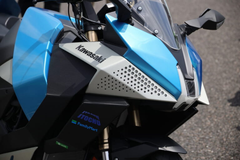 カワサキ|水素エンジンモーターサイクル|鈴鹿8耐|【量産2輪メーカー世界初!!】 カワサキの水素バイクが鈴鹿8耐でデモラン〈動画あり〉