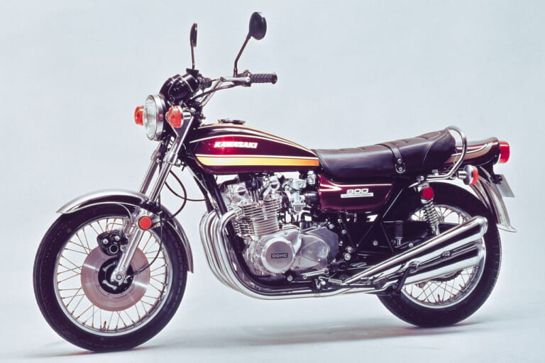 KAWASAKI 900 SUPER4|カワサキ「Z900RS」歴代カラー大図鑑【SE初カラーチェンジ・2025年モデル】