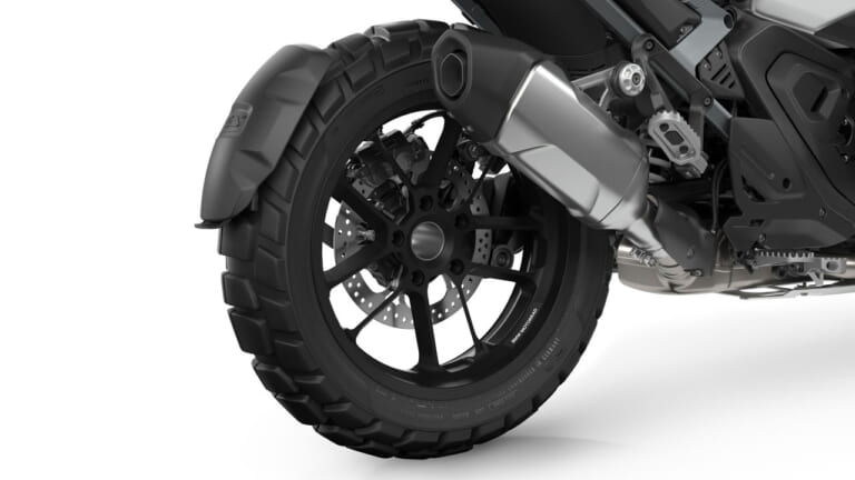 BMW Motorrad R1300GS Adventure |BMWの新技術「オートシフト」搭載!! 新型モデル「R1300GS」アドベンチャー登場