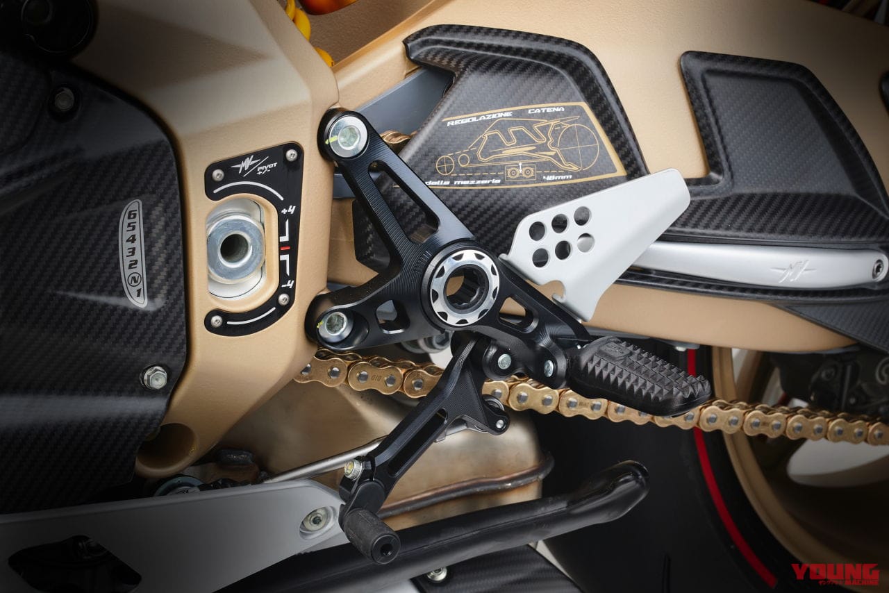 |【限定500台】デザインがヤベェ! MVアグスタが「スーパーヴェローチェ1000セリエオロ」を正式発表