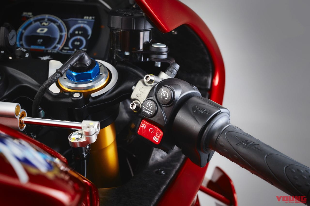 |【限定500台】デザインがヤベェ! MVアグスタが「スーパーヴェローチェ1000セリエオロ」を正式発表