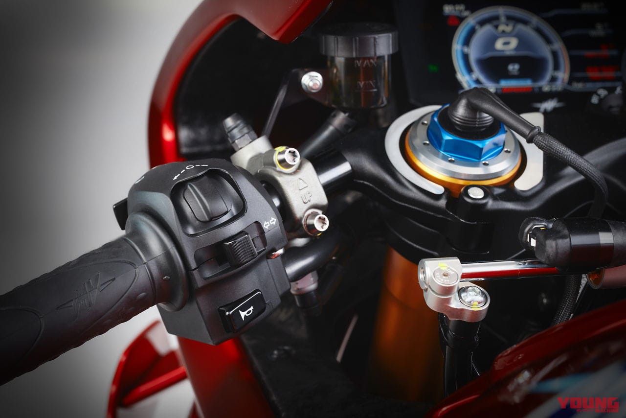 |【限定500台】デザインがヤベェ! MVアグスタが「スーパーヴェローチェ1000セリエオロ」を正式発表