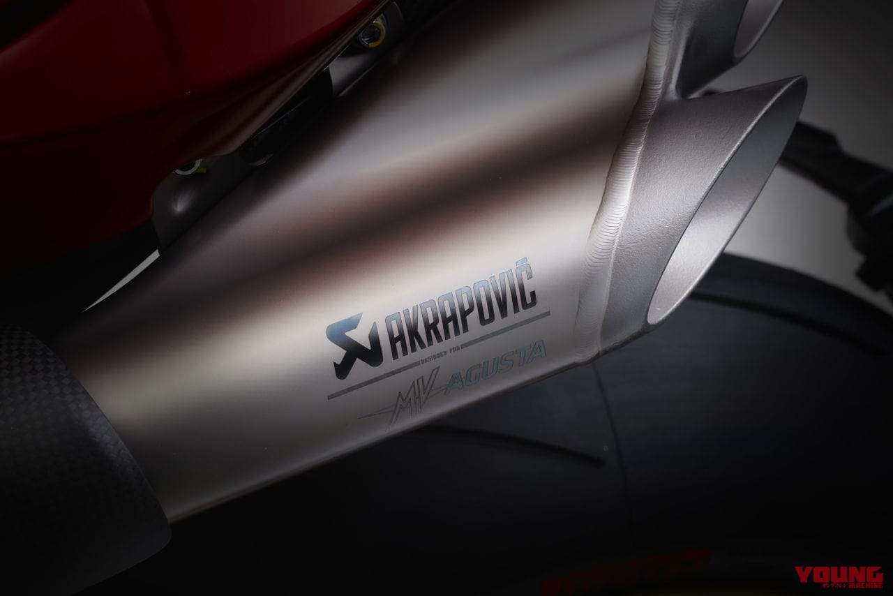 |【限定500台】デザインがヤベェ! MVアグスタが「スーパーヴェローチェ1000セリエオロ」を正式発表