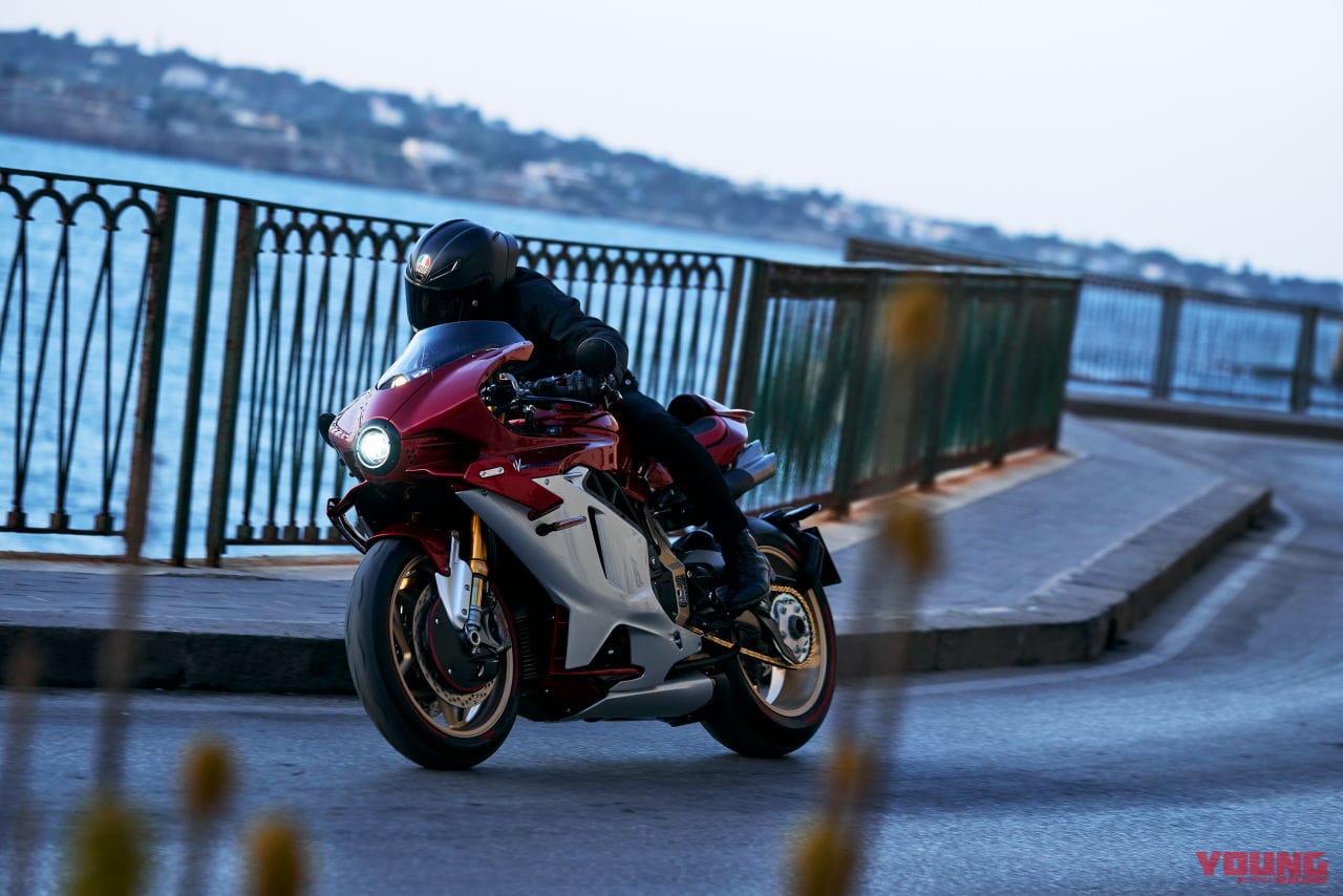 |【限定500台】デザインがヤベェ! MVアグスタが「スーパーヴェローチェ1000セリエオロ」を正式発表