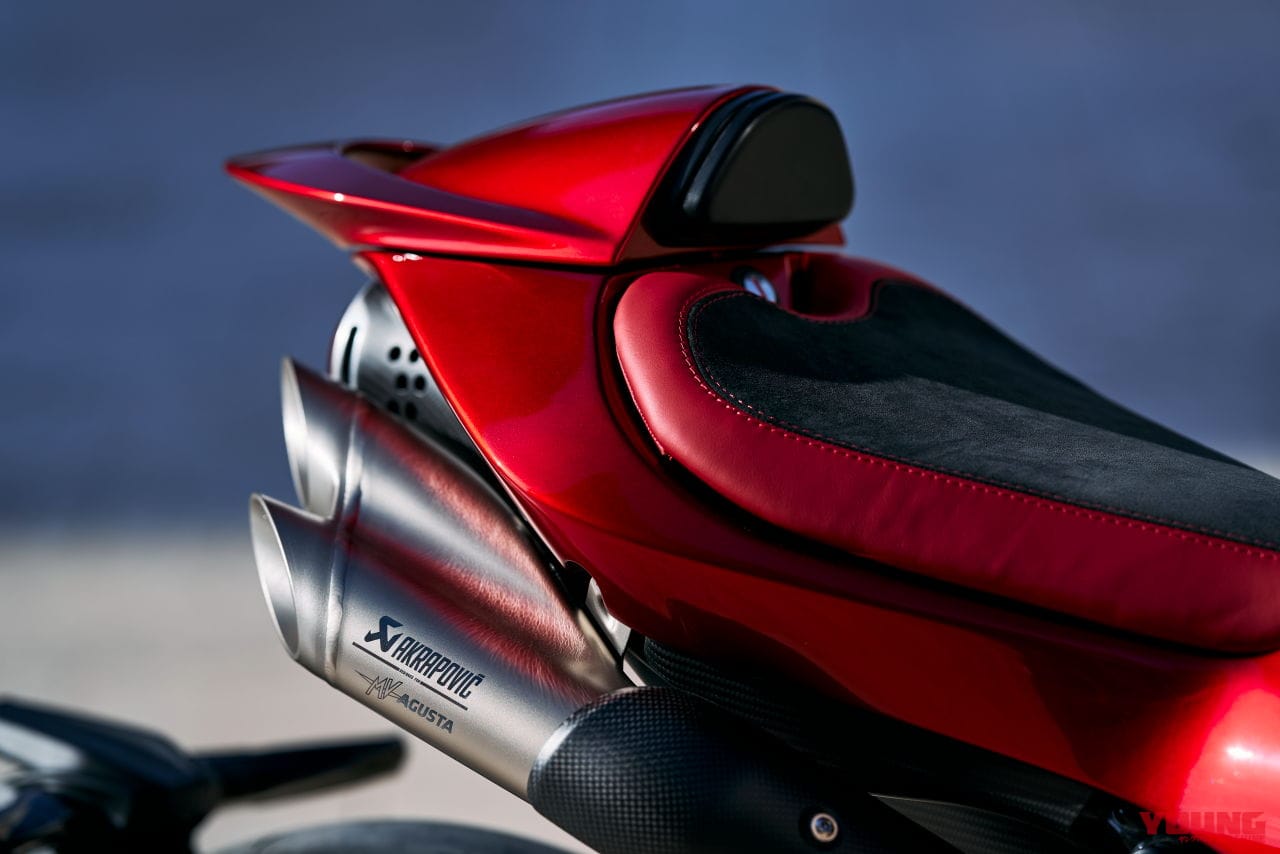 |【限定500台】デザインがヤベェ! MVアグスタが「スーパーヴェローチェ1000セリエオロ」を正式発表