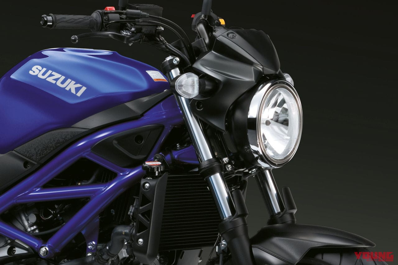 |スズキ「SV650」に新色登場! 新たにブルーフレーム&ホイールでスポーティな出で立ちへ