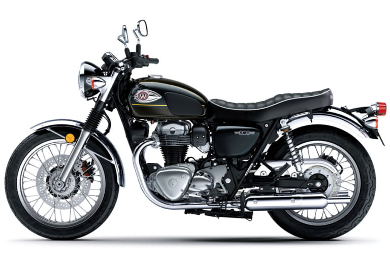 カワサキ|W800|2025年モデル|カワサキ「W800」に2025年のニューカラー! ゴールドストライプのダーク系ツートーン