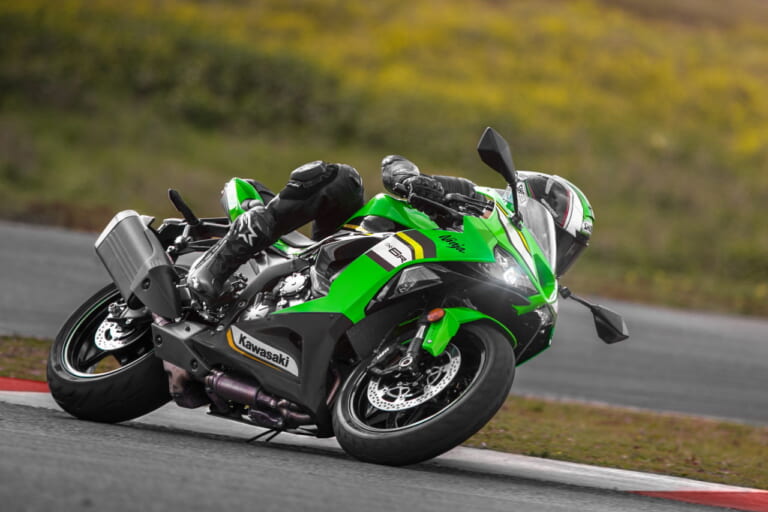 カワサキ|ニンジャZX-6R|2025年モデル|636cc・4気筒スーパースポーツのカワサキ「ニンジャZX-6R」2025年モデル登場! 車体色刷新で3カラー