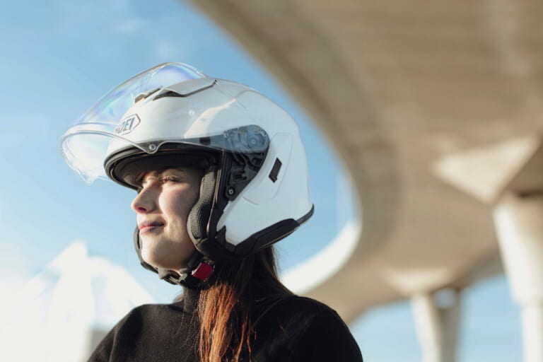 SHOEI|J-Cruise 3|発売前に新色を拡充! SHOEIが「Jクルーズ3」にチョークグレーを追加して12月に発売