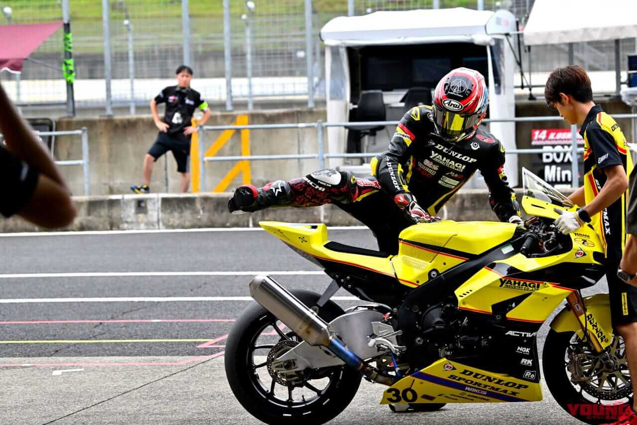 長島哲太|ダンロップレーシングチーム・ウィズ・ヤハギ|真弓悟史|「トップ集団と離れていてもサーキットを沸かせる」──ファインダー越しに見た長島哲太×ダンロップの挑戦