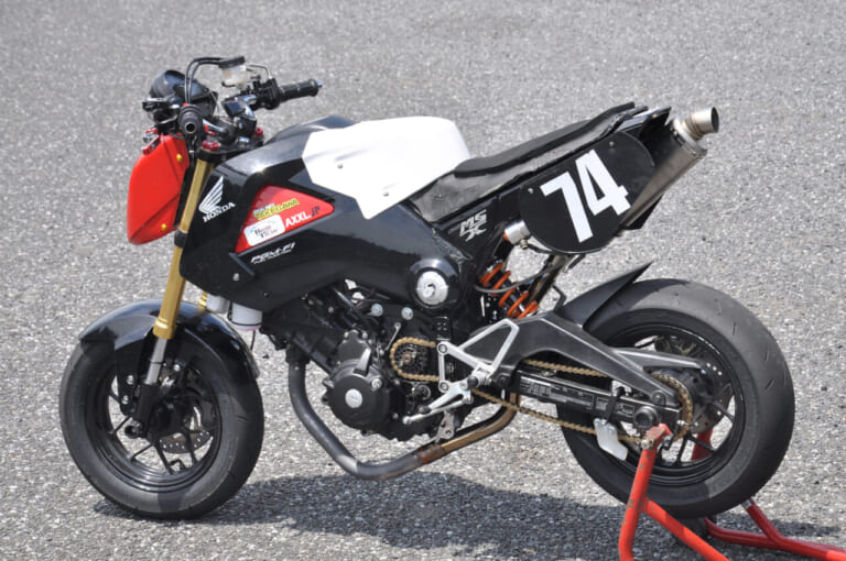ホンダ グロム|250cc|エンジン換装|CBR250R|MC41|125ccグロムにCBR250R(MC41)エンジンを搭載した魔改造マシン、ドキドキしつつ乗ってみた!!