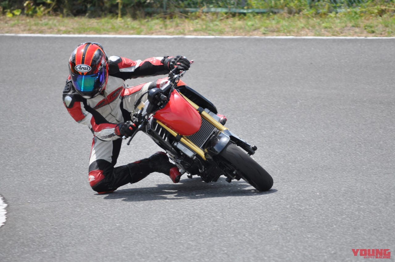 |125ccグロムにCBR250R(MC41)エンジンを搭載した魔改造マシン、ドキドキしつつ乗ってみた!!