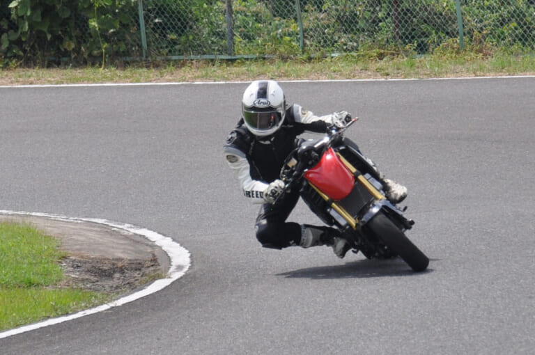 ホンダ グロム|250cc|エンジン換装|CBR250R|MC41|125ccグロムにCBR250R(MC41)エンジンを搭載した魔改造マシン、ドキドキしつつ乗ってみた!!