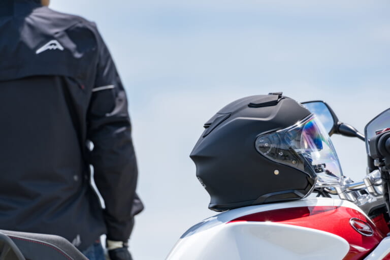 SHOEI|J-Cruise 3|発売前に新色を拡充! SHOEIが「Jクルーズ3」にチョークグレーを追加して12月に発売