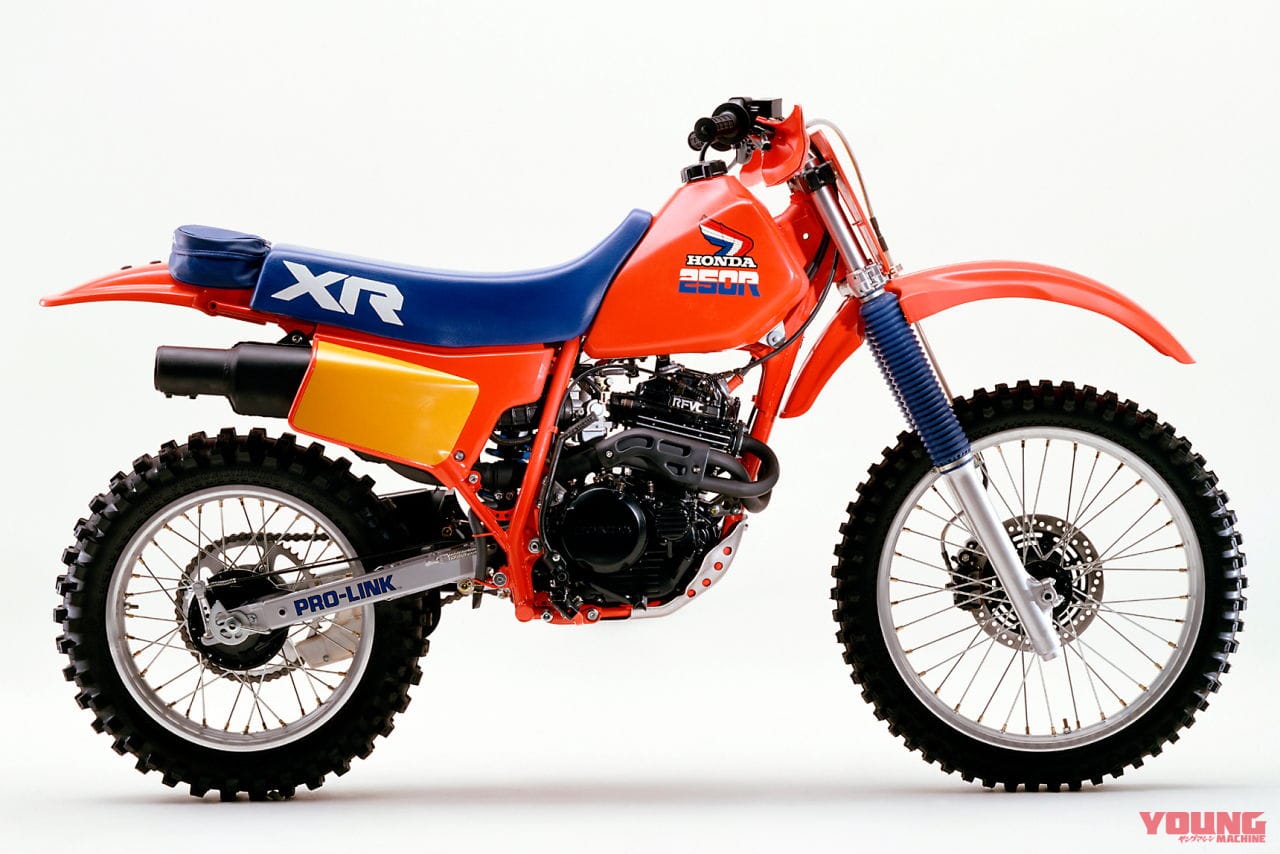 |ホンダ新型「Z125R」登場?! 1984年のZ50Rをオマージュしたモンキー125の特別仕様【海外】