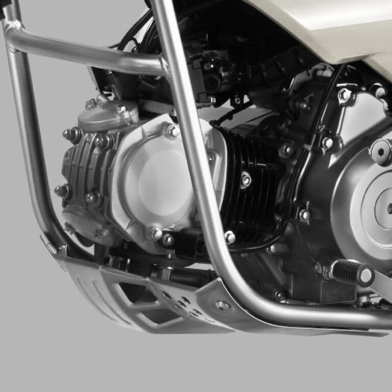 ホンダ|CT125 ハンターカブ|2024年モデル|ホンダ「CT125ハンターカブ」に新色ベージュとスモークグレーの2色が登場! 赤は残って全3色が揃う【海外】