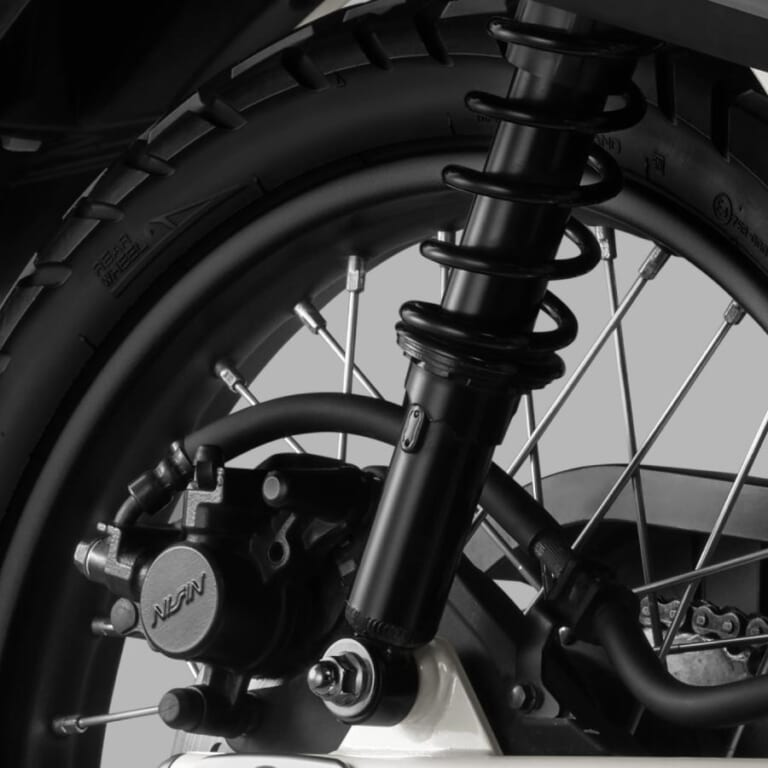 ホンダ|CT125 ハンターカブ|2024年モデル|ホンダ「CT125ハンターカブ」に新色ベージュとスモークグレーの2色が登場! 赤は残って全3色が揃う【海外】