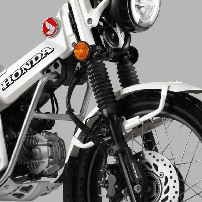 ホンダ|CT125 ハンターカブ|2024年モデル|ホンダ「CT125ハンターカブ」に新色ベージュとスモークグレーの2色が登場! 赤は残って全3色が揃う【海外】