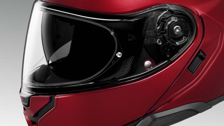 SHOEIがシステムヘルメット「ネオテック3」の新ソリッドカラーを11月に発売！（31ページ目）