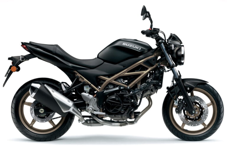 スズキ|SV650|欧州仕様|2024年モデル|スズキ「SV650」に新色登場! 新たにブルーフレーム&ホイールでスポーティな出で立ちへ