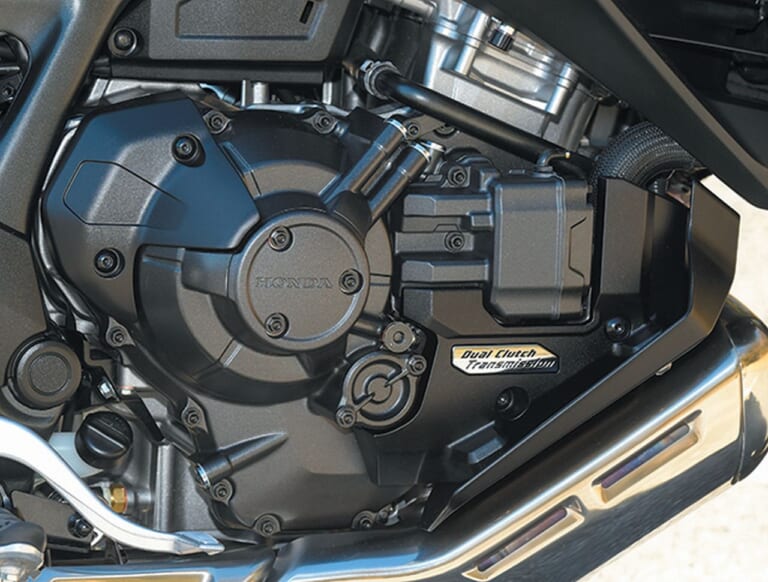 Honda nt1100|【SCOOP!!】ホンダNT1100がEクラッチをゲット、さらに次期型白バイに転生するとの情報も?!