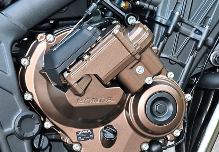 Honda nt1100|【SCOOP!!】ホンダNT1100がEクラッチをゲット、さらに次期型白バイに転生するとの情報も?!