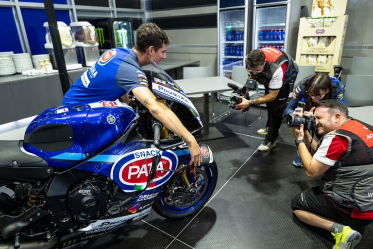 R1 with a new aero package|スーパーバイク世界選手権|新ウイングレット採用のスーパーバイク仕様! ヤマハR1に最新のエアロパッケージ投入で週末のレースへ