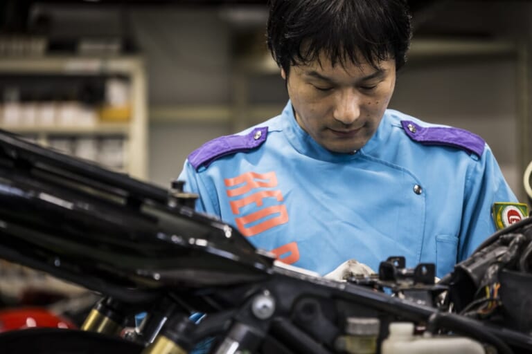 レッドバロンの高品質絶版車で学ぶ! 失敗しない中古車の選び方【前編】