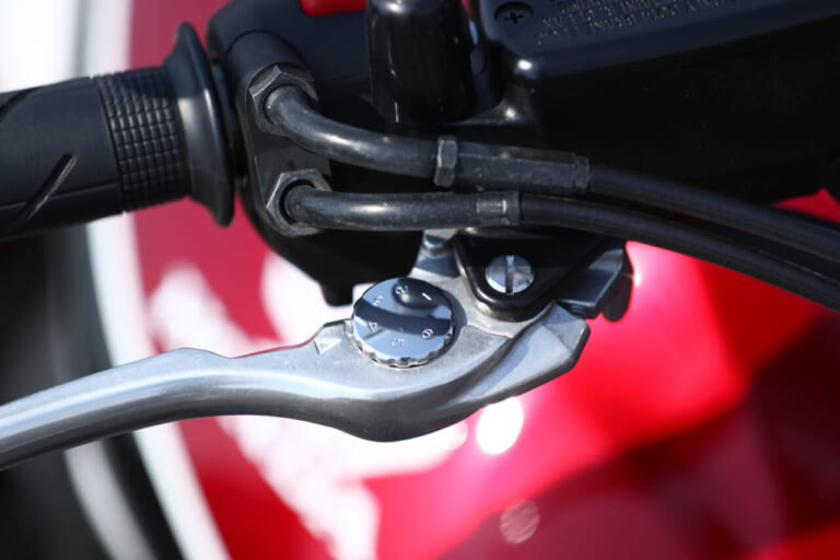 ホンダ|新型CB400|【SCOOP特別編】ホンダ新型CB400は…こうなる!! プロがその姿を大胆予想〈③装備&デザイン編〉