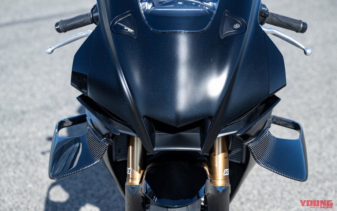ヤマハ|YZF-R1|欧州仕様|レースベース|2025年モデル|ヤマハから羽根つきアールワン登場! レースベース車と上級仕様のGYTRがあり、性能向上のオプションパーツも多数【欧州】