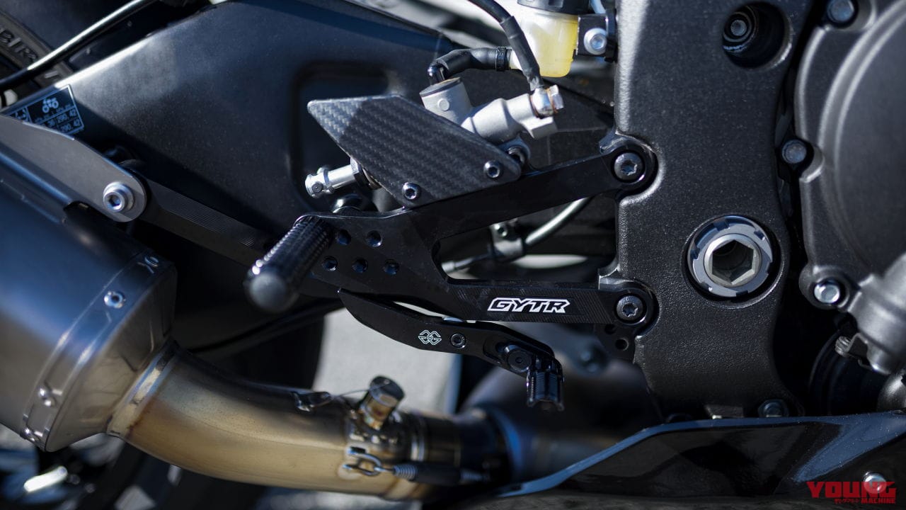 ヤマハ|YZF-R1|欧州仕様|GYTR|2025年モデル|ヤマハから羽根つきアールワン登場! レースベース車と上級仕様のGYTRがあり、性能向上のオプションパーツも多数【欧州】